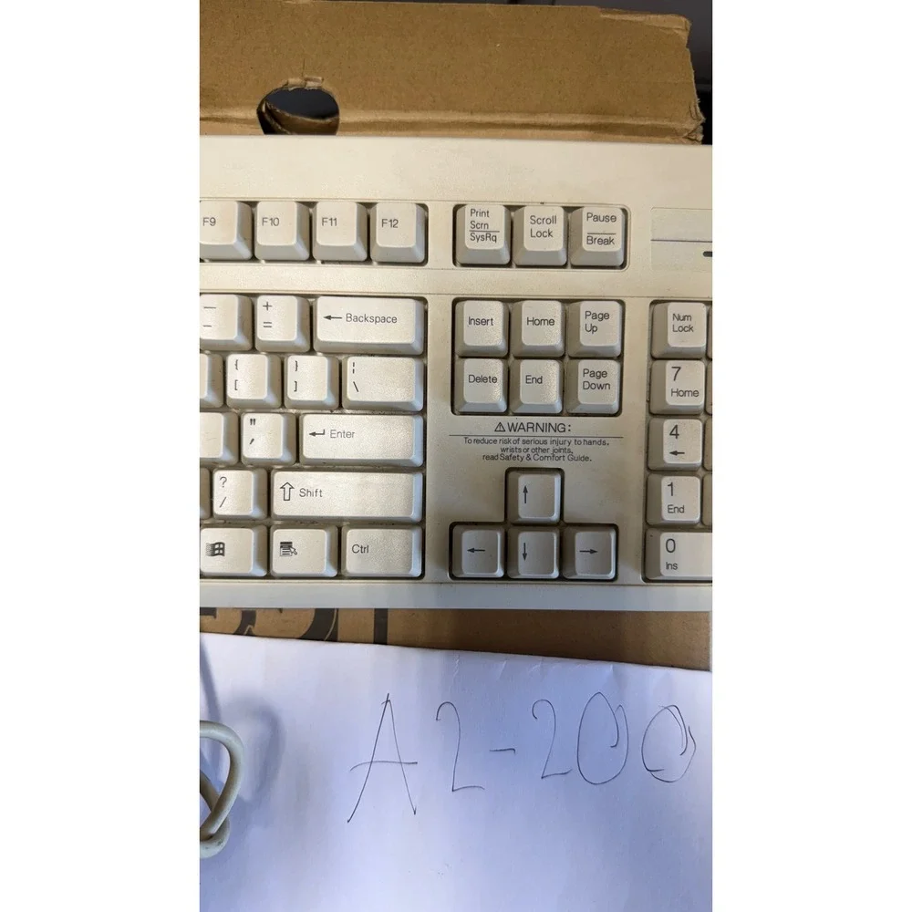Compaq KB-9860 Vintage Wired PS/2 Keyboard Beige 166516-006 Retro Computing‎